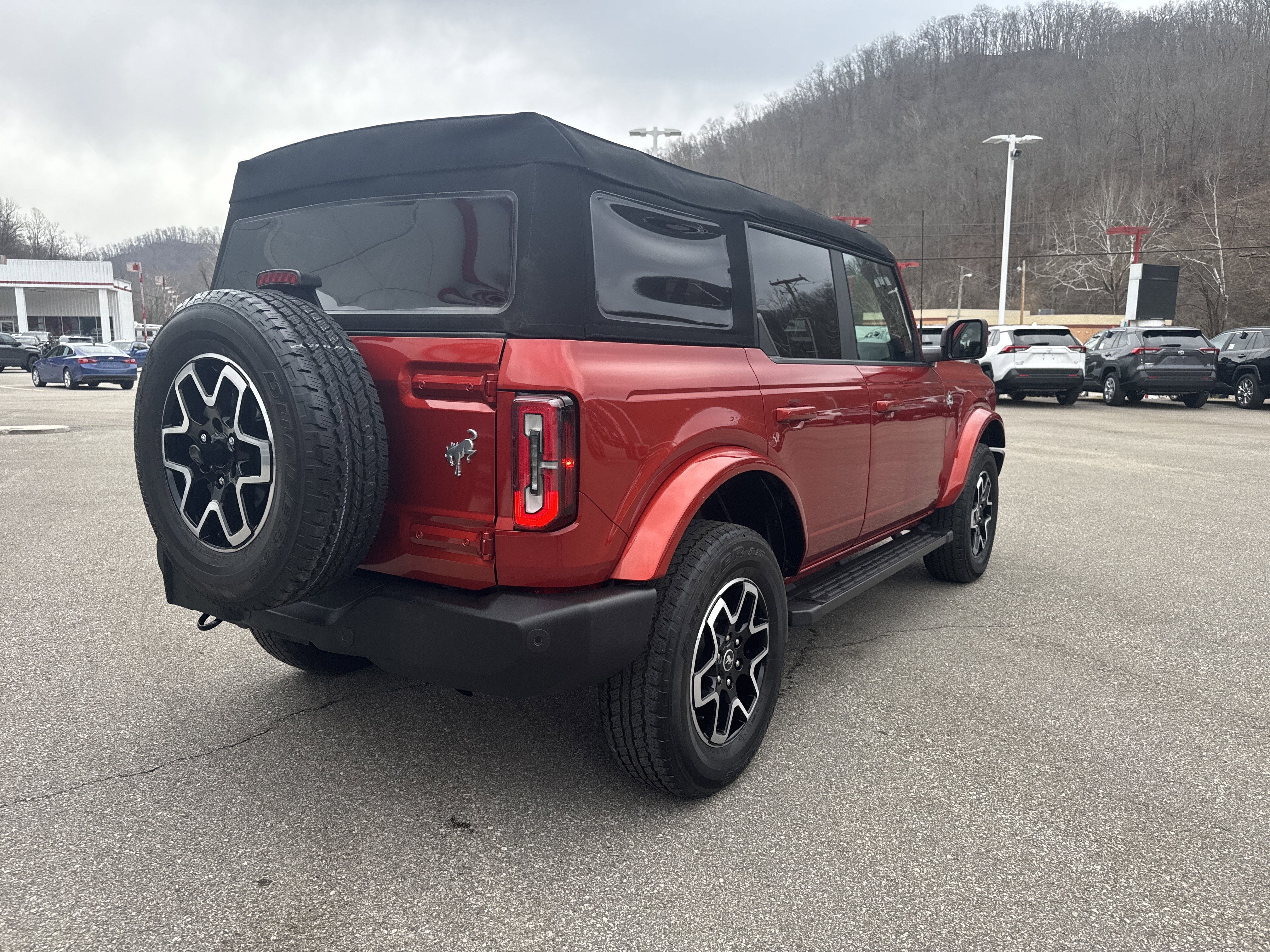 2024 Ford Bronco Outer Banks