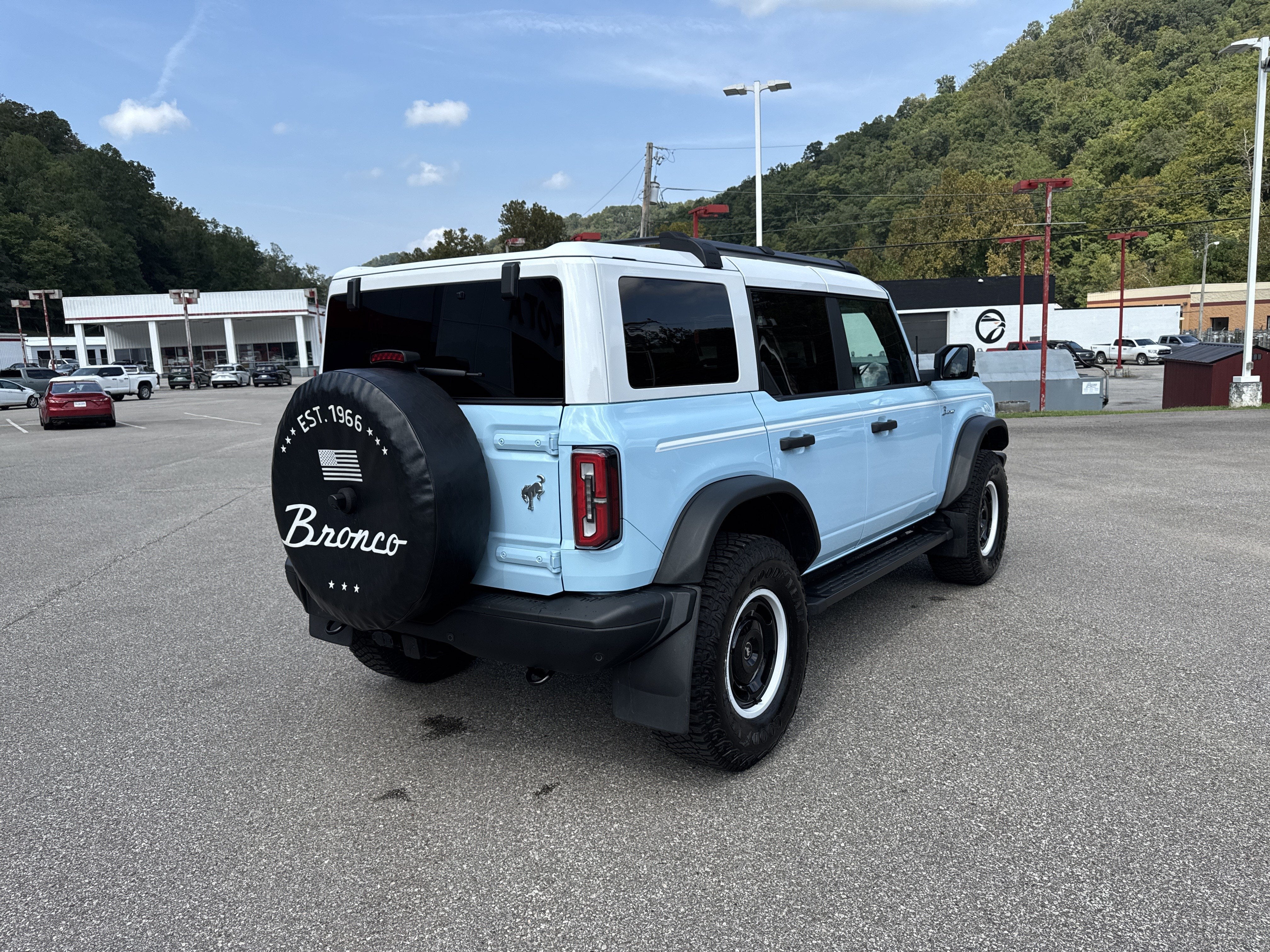 2023 Ford Bronco Heritage Limited Edition