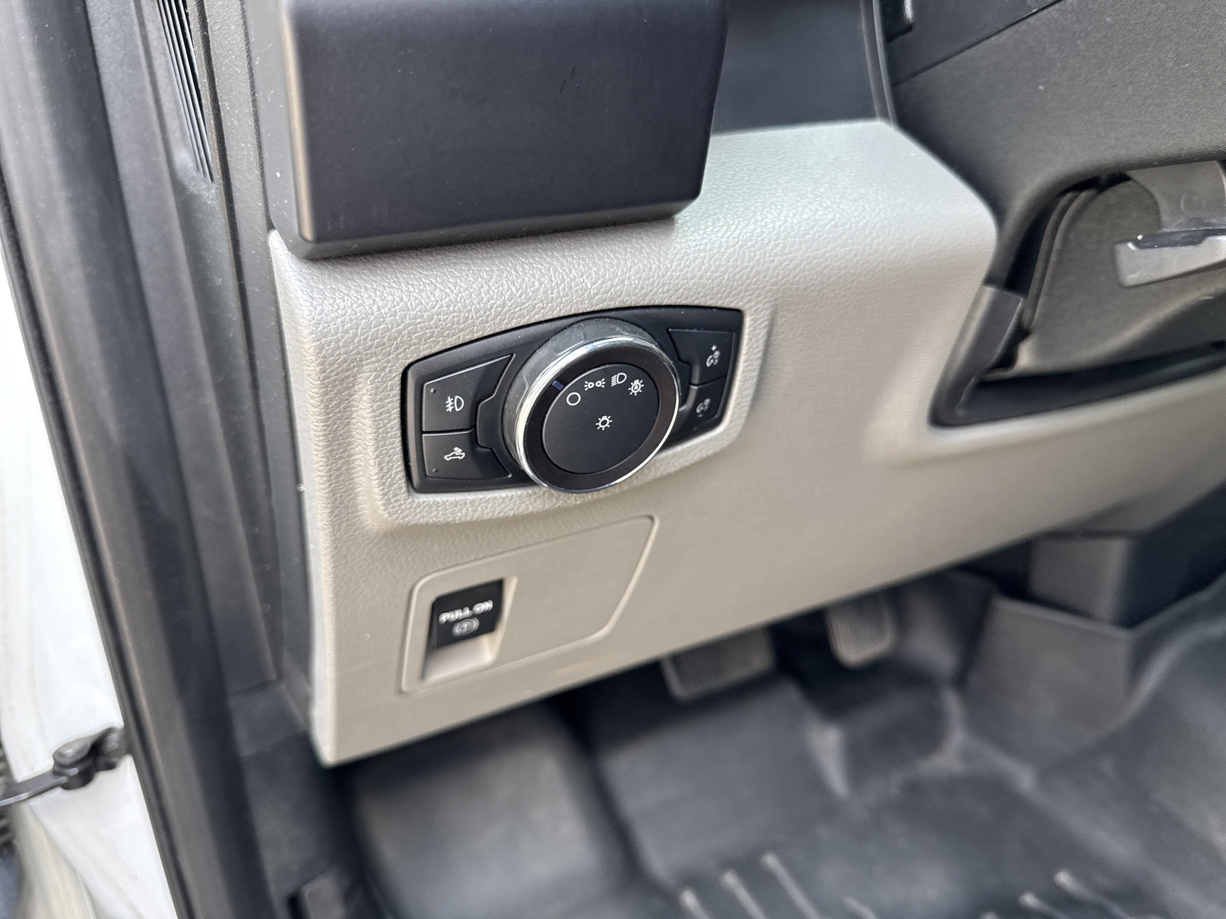 2019 Ford F-150 Base