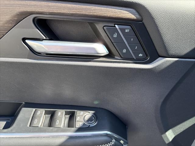 2024 GMC Acadia AWD Denali