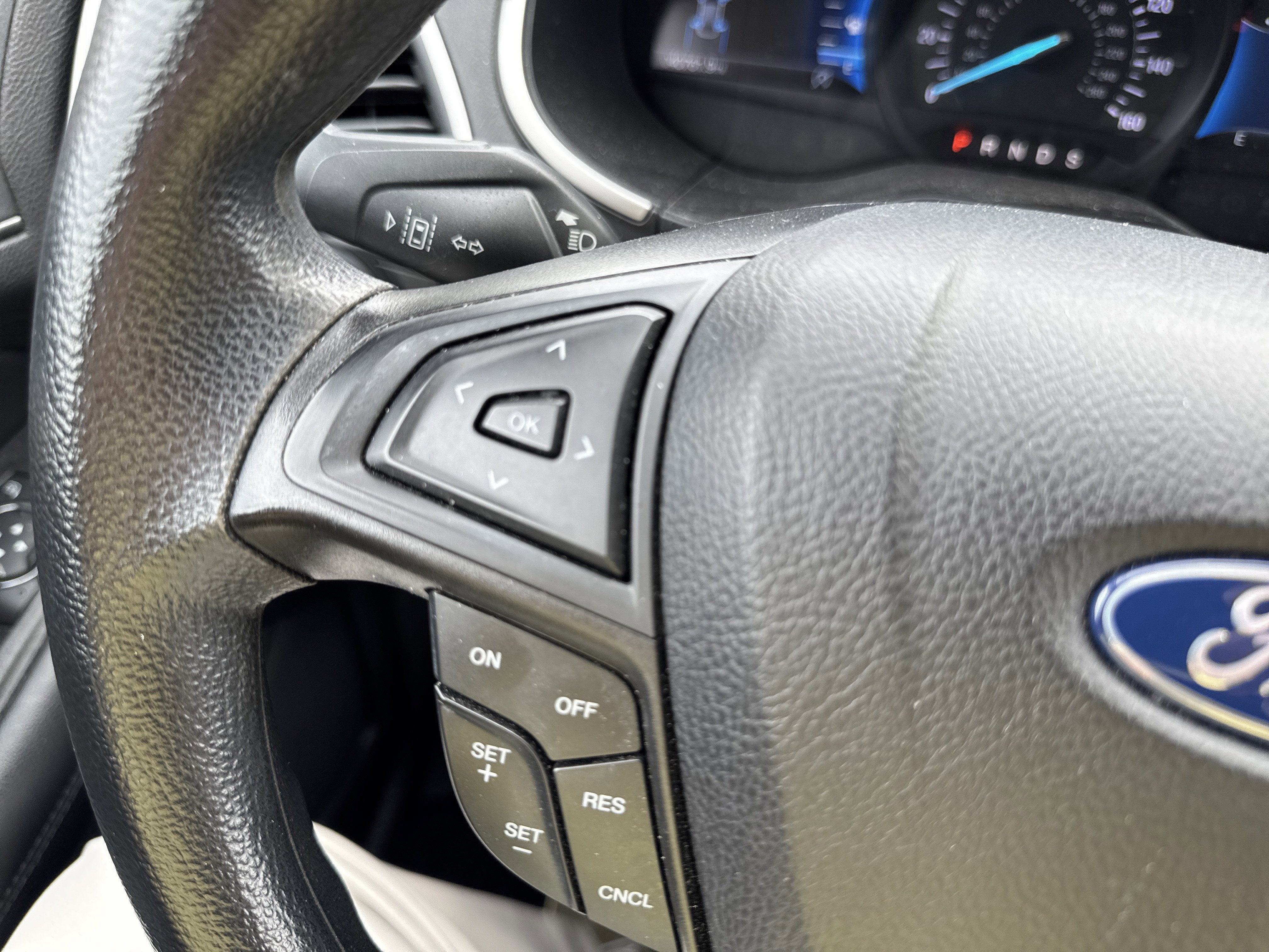 2021 Ford Edge SE