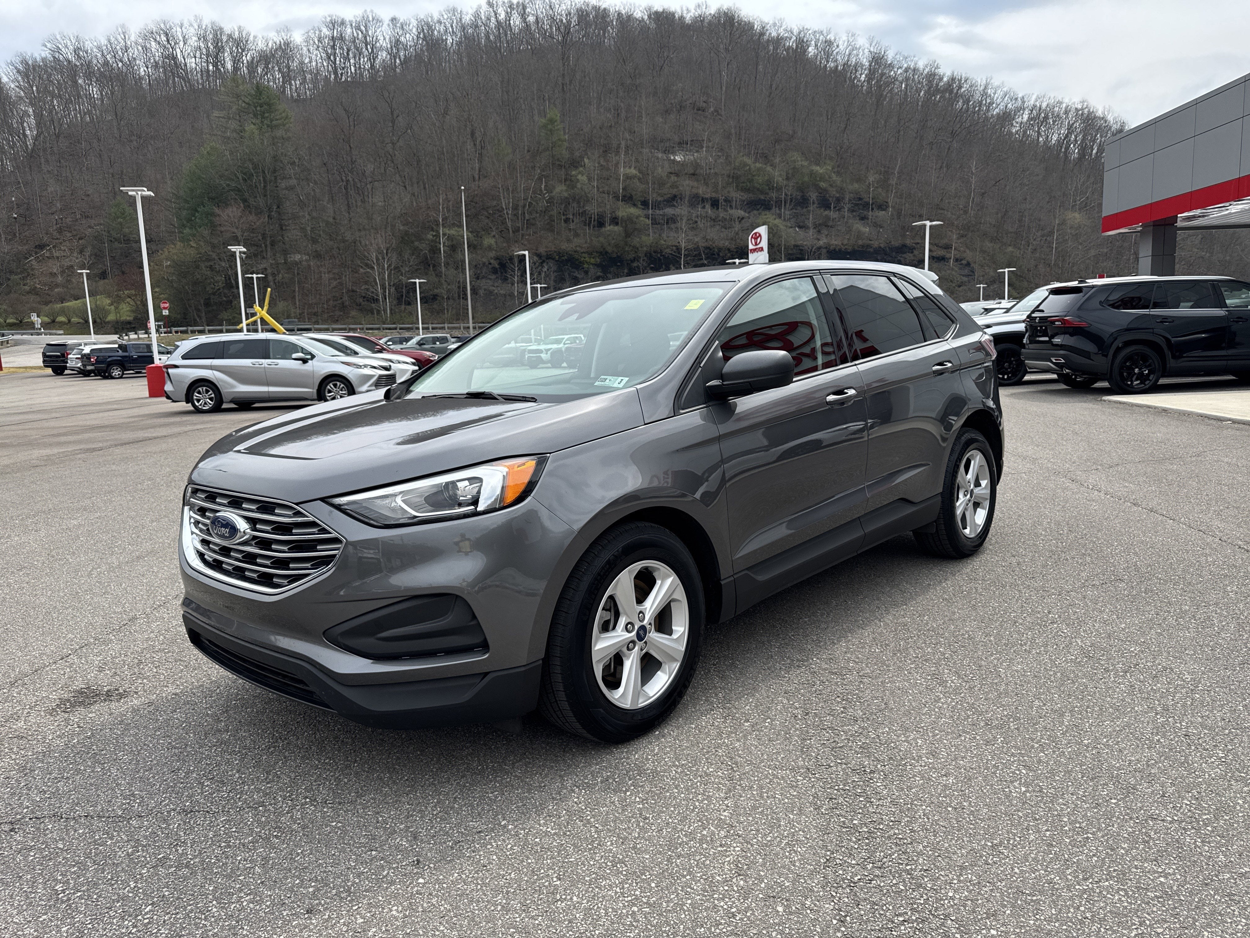 2021 Ford Edge SE