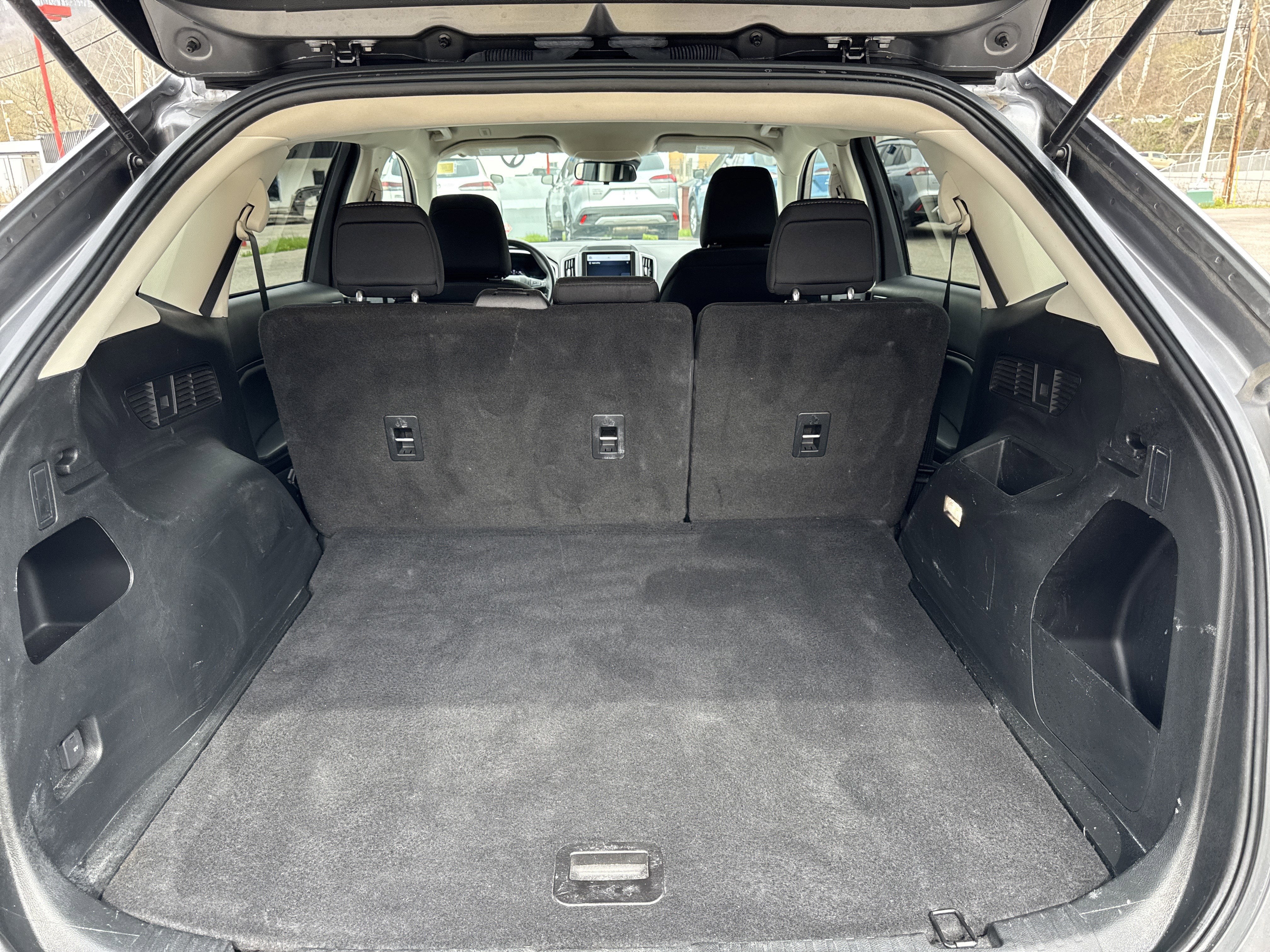 2021 Ford Edge SE
