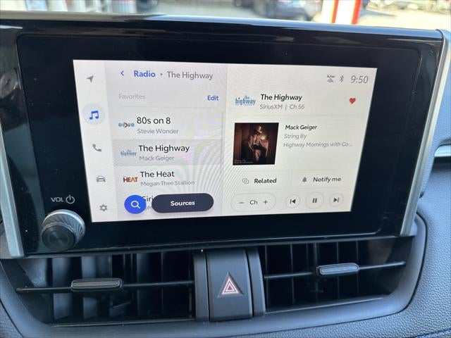 2023 Toyota RAV4 Hybrid SE