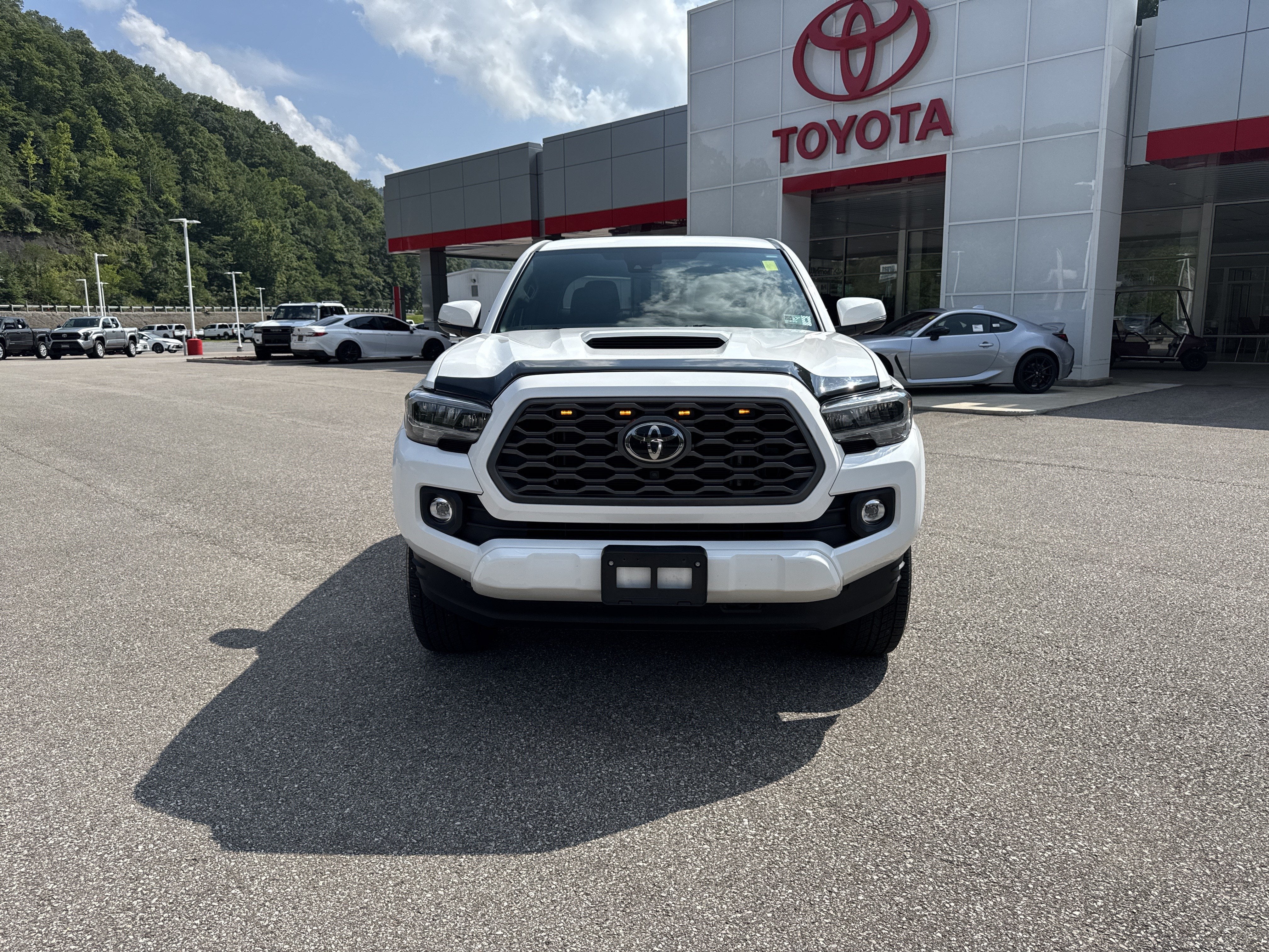2023 Toyota Tacoma 4WD Base