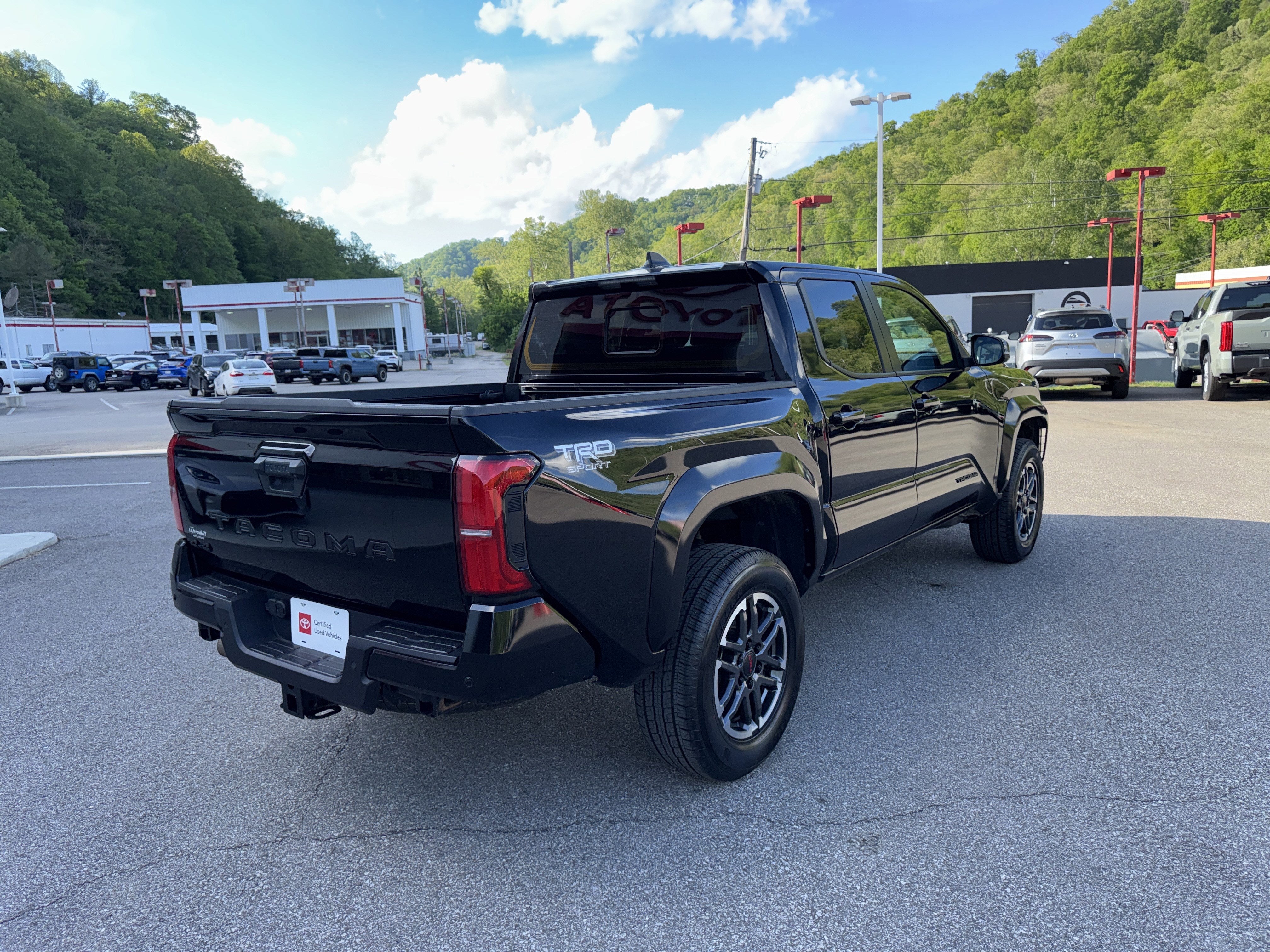 2024 Toyota Tacoma 4WD TRD Sport