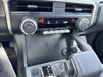2025 Toyota Tacoma 4WD SR5