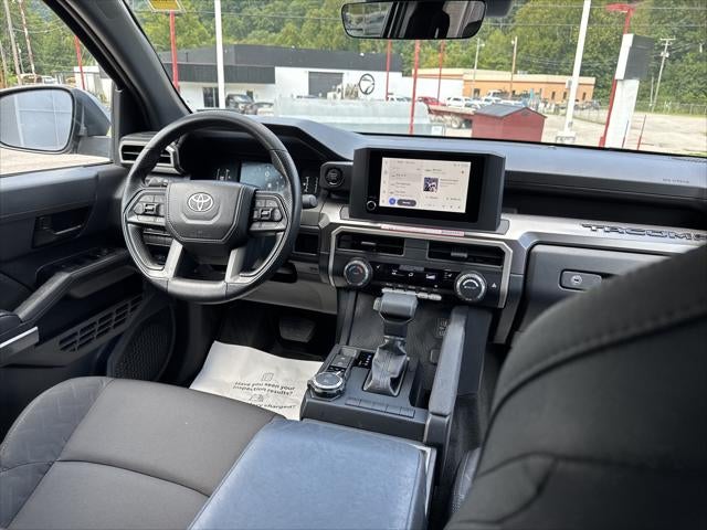 2025 Toyota Tacoma 4WD SR5