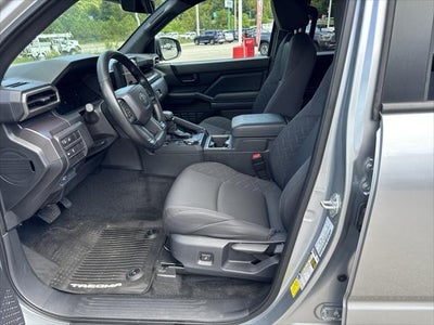 2025 Toyota Tacoma 4WD SR5