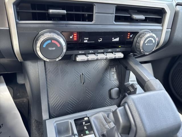 2025 Toyota Tacoma 4WD SR5