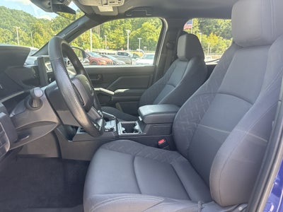 2025 Toyota Tacoma 4WD SR5
