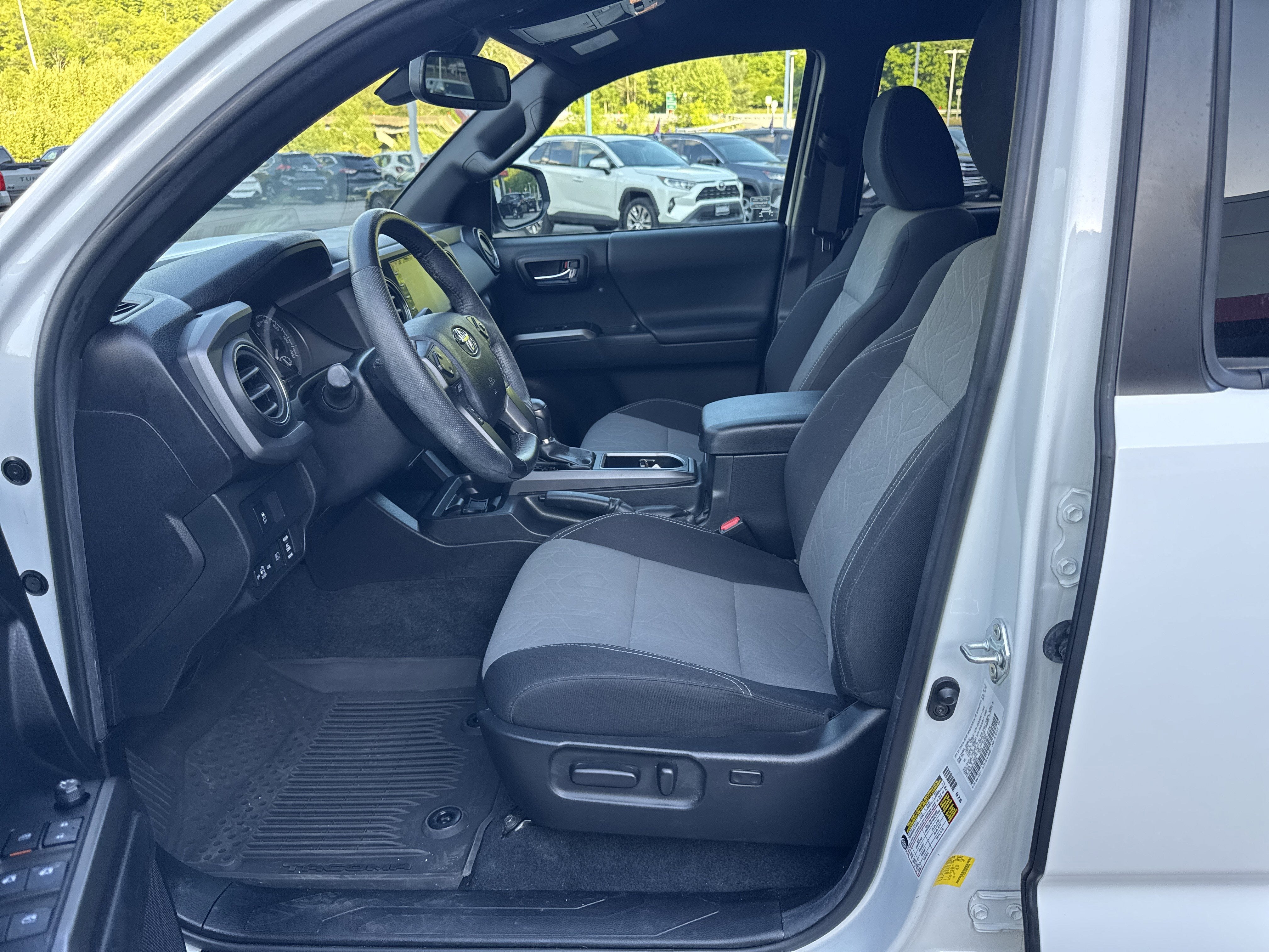 2022 Toyota Tacoma 4WD TRD Sport