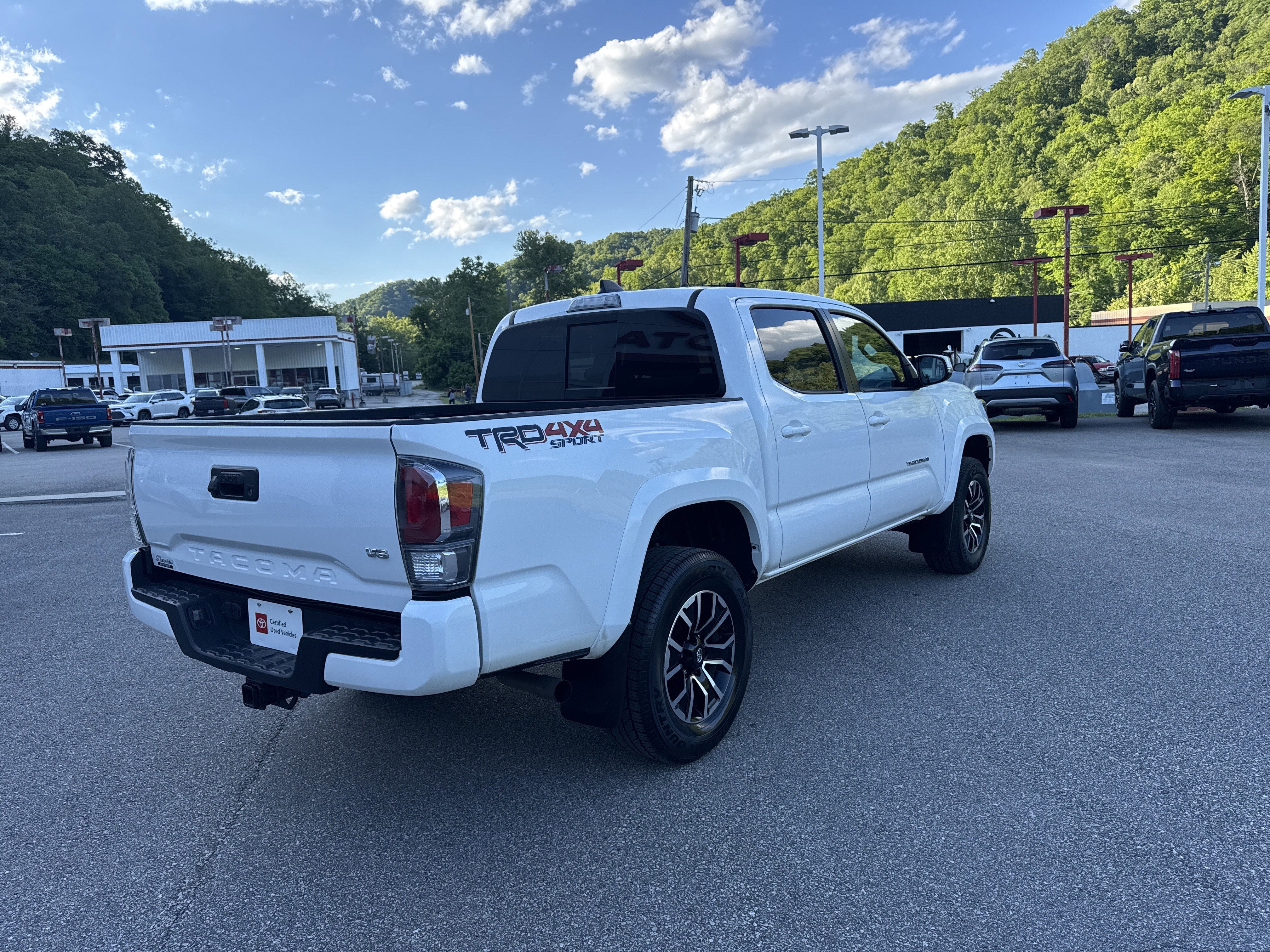 2022 Toyota Tacoma 4WD TRD Sport