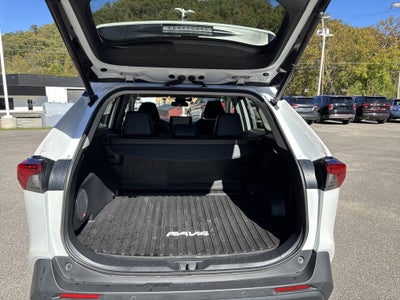 2023 Toyota RAV4 Hybrid XLE Premium