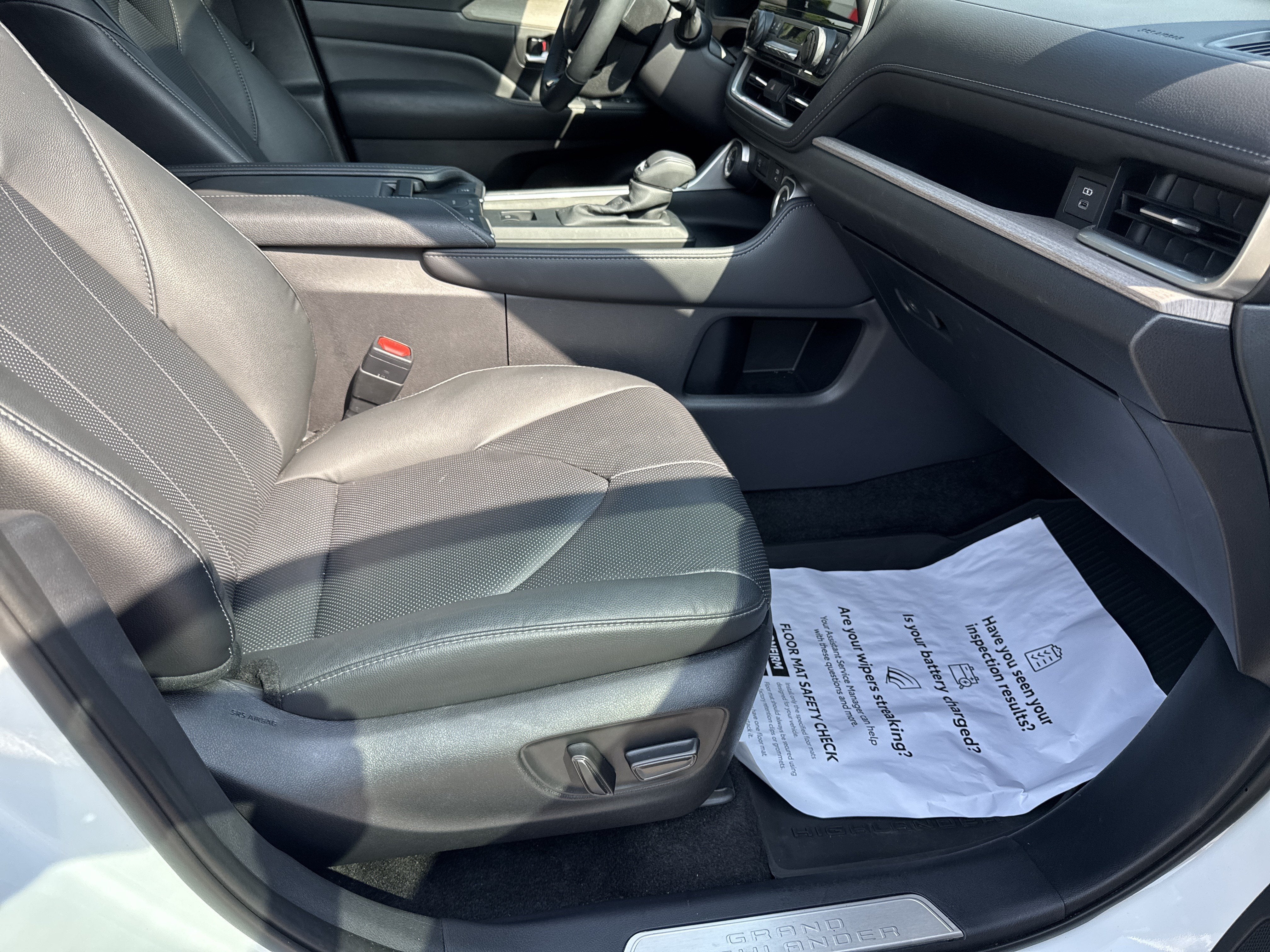 2025 Toyota Grand Highlander Base