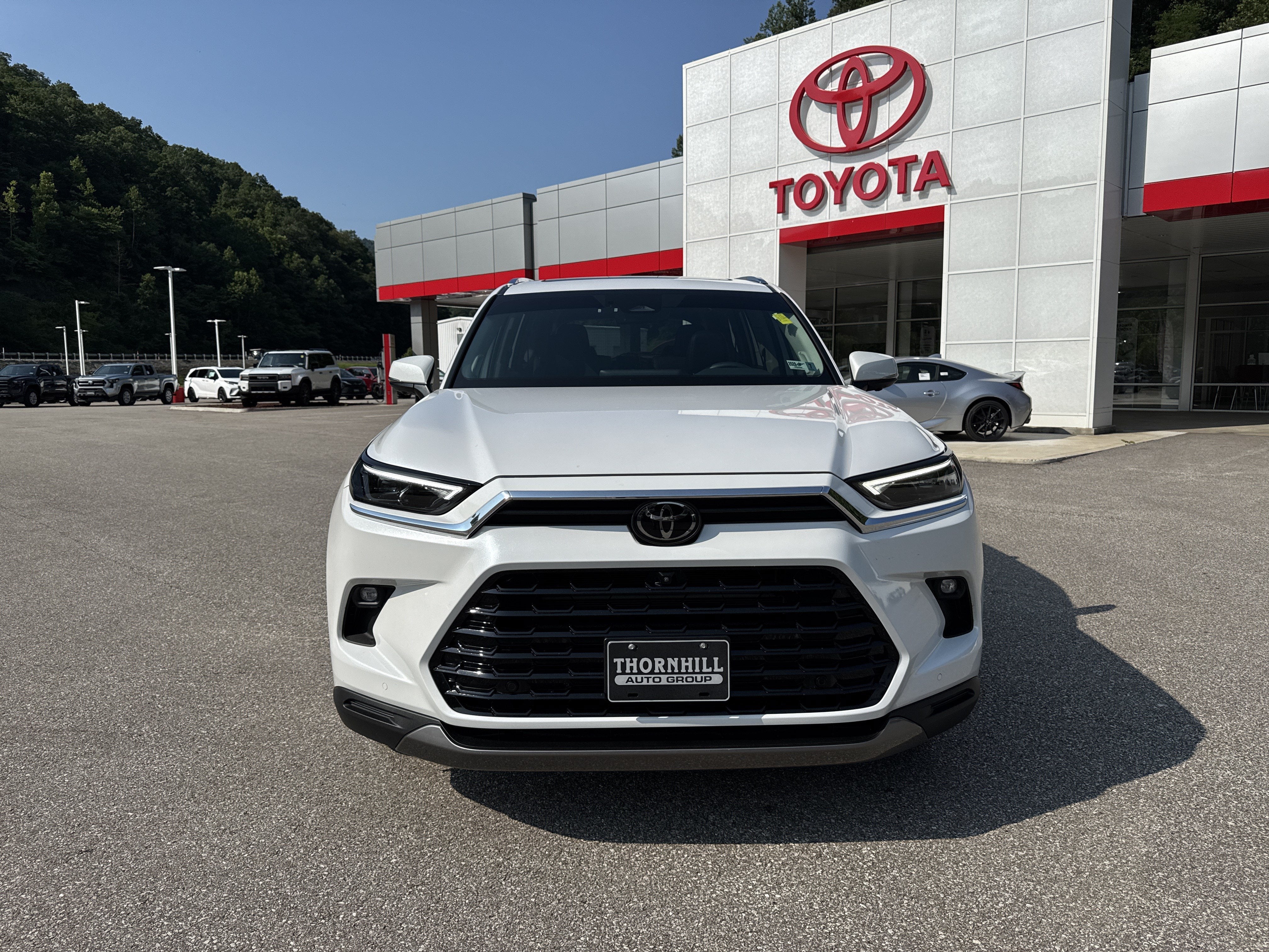 2025 Toyota Grand Highlander Base