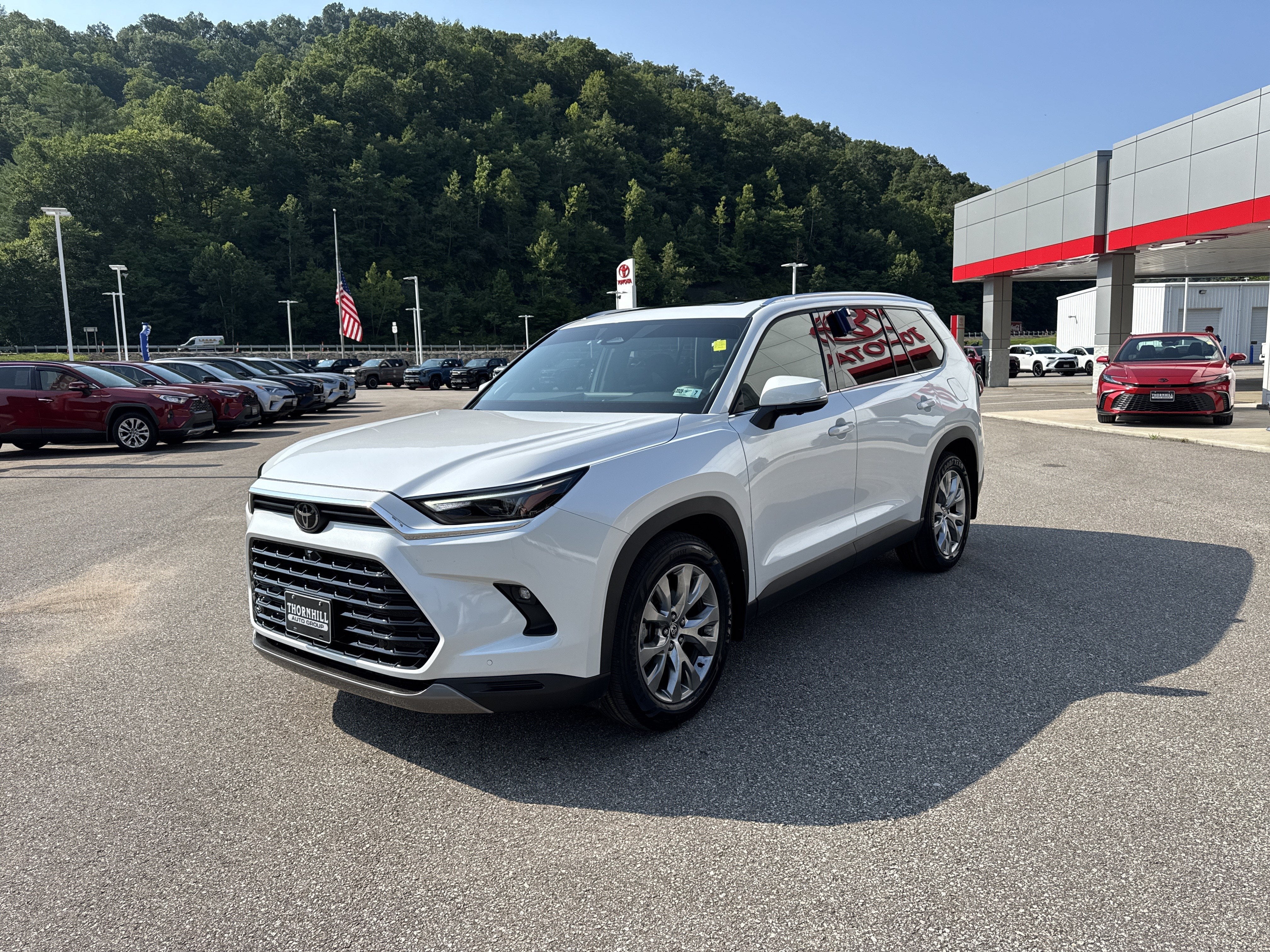2025 Toyota Grand Highlander Base