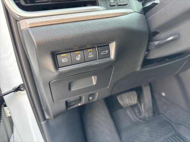 2025 Toyota Grand Highlander Base
