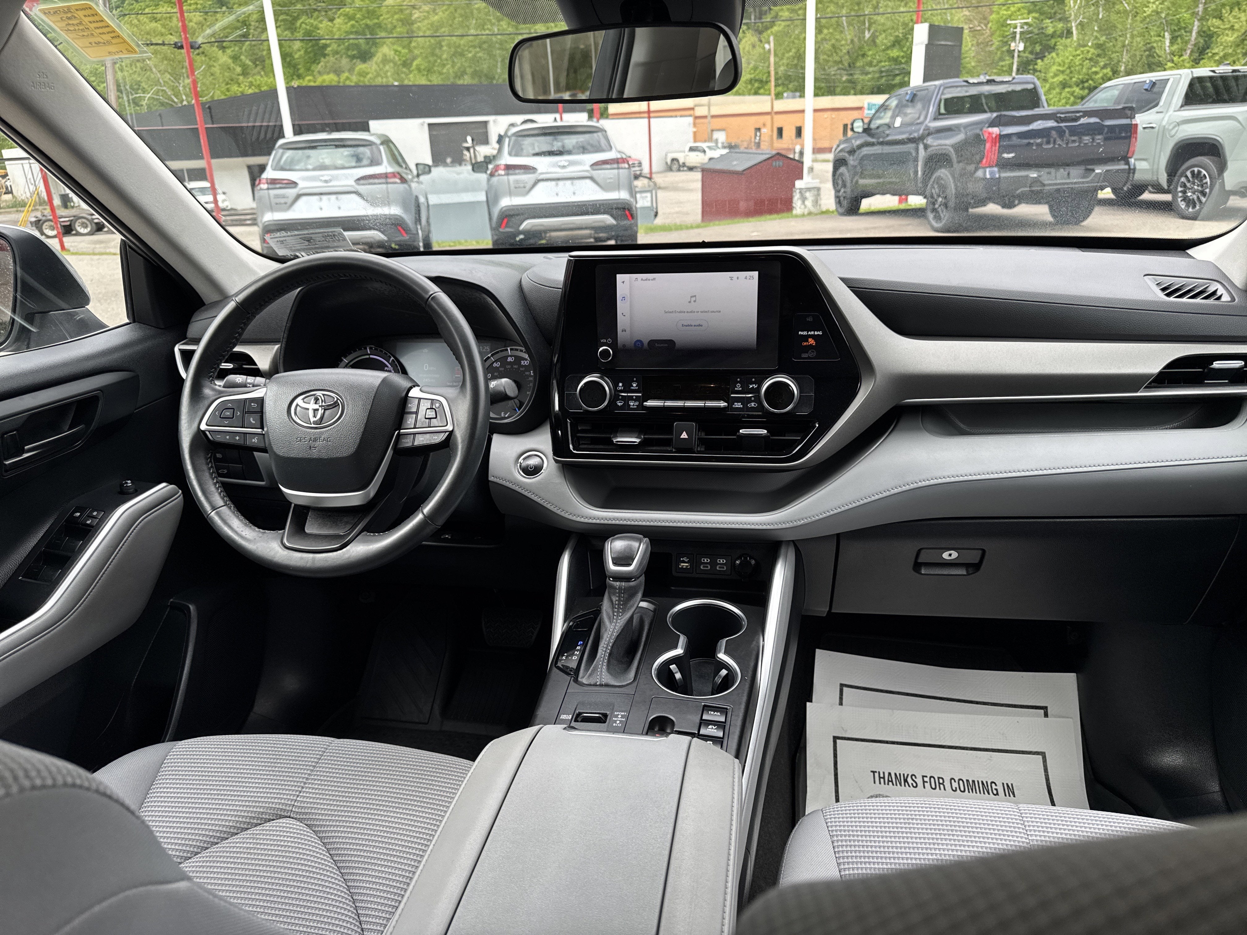 2023 Toyota Highlander Hybrid LE