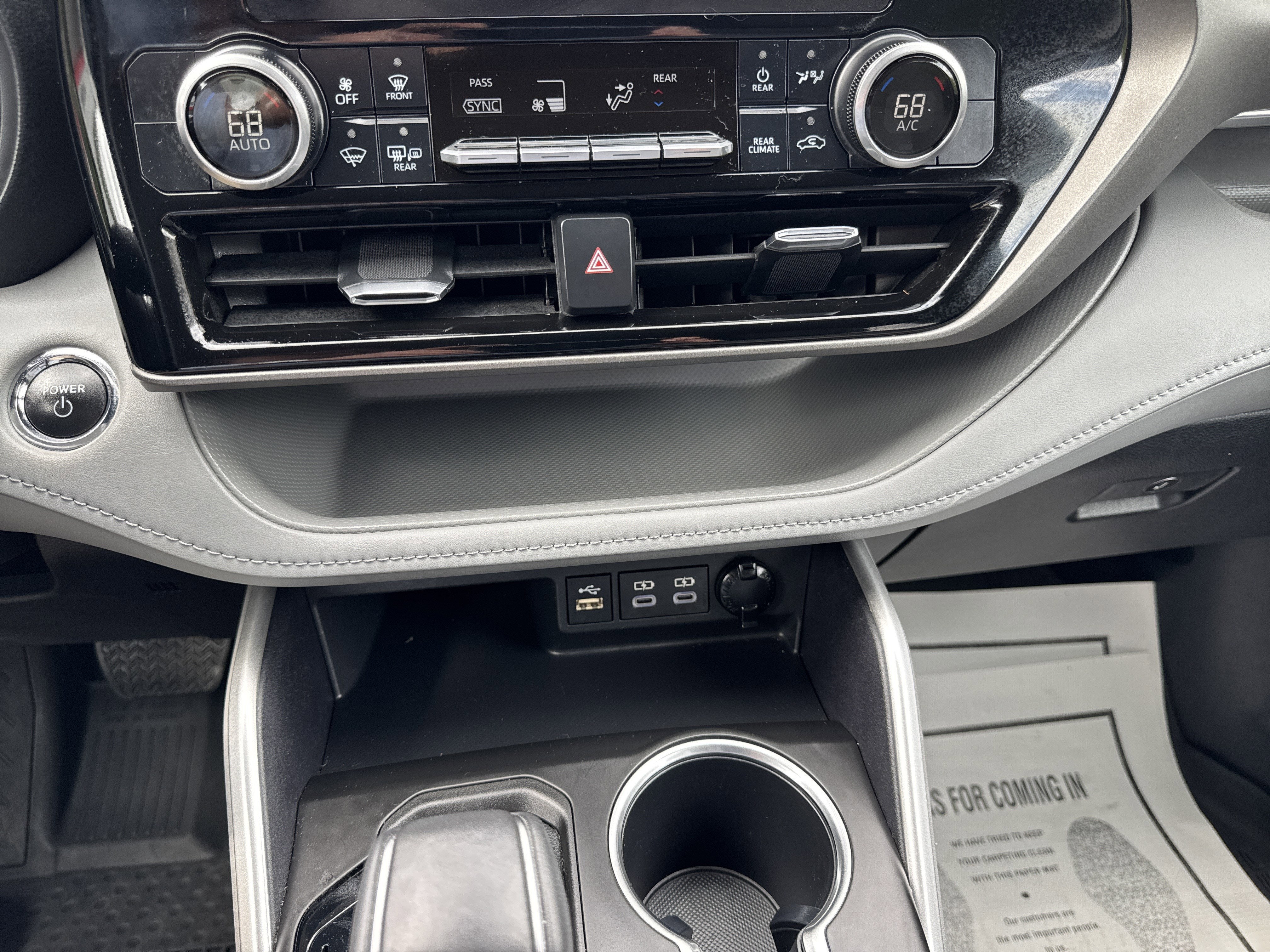 2023 Toyota Highlander Hybrid LE
