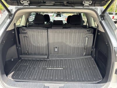 2022 Toyota Highlander Hybrid LE