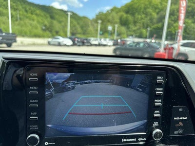 2022 Toyota Highlander Hybrid LE