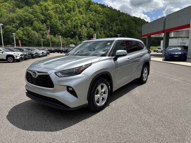 2022 Toyota Highlander Hybrid LE