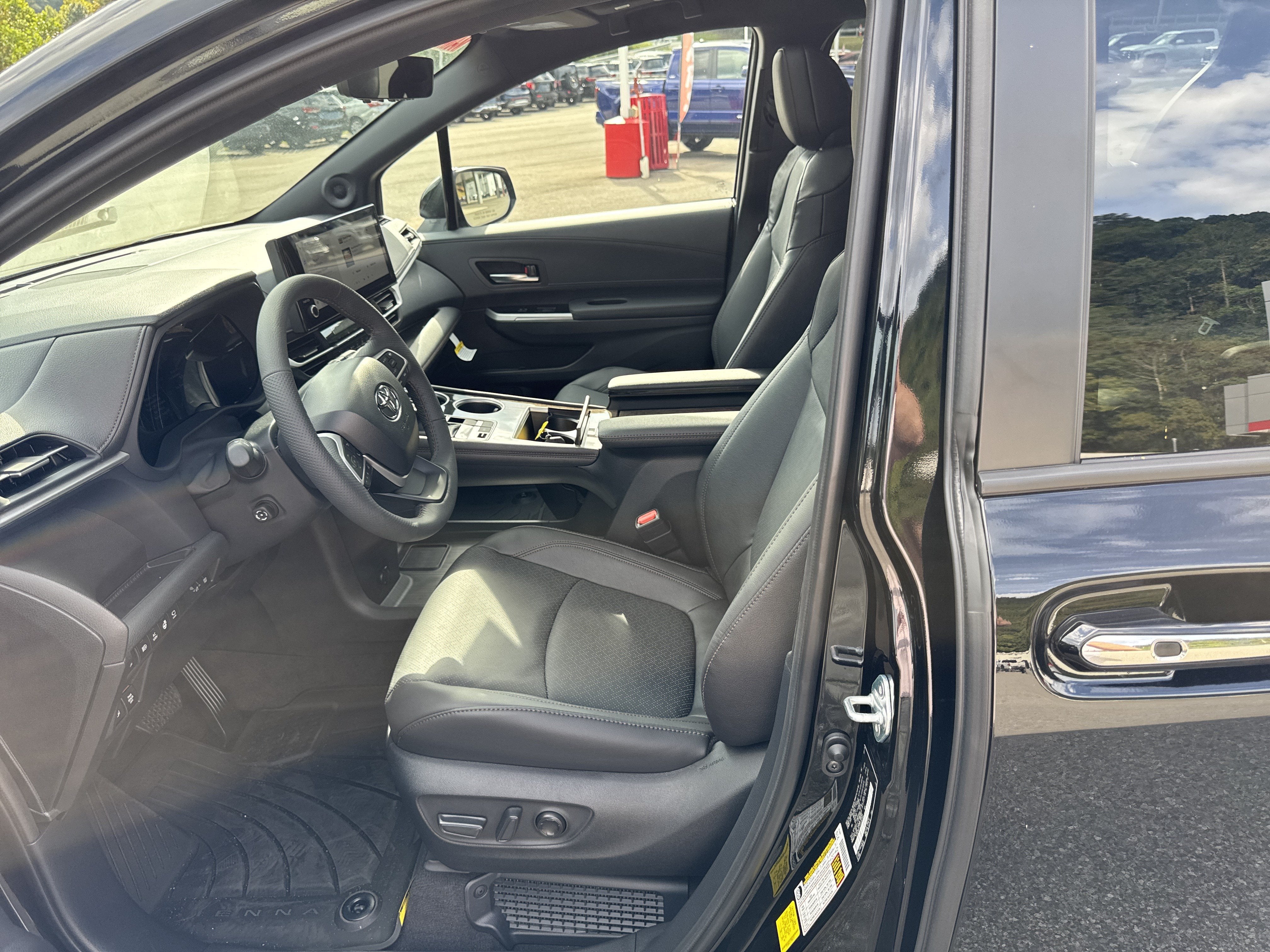 2026 Toyota Sienna Platinum