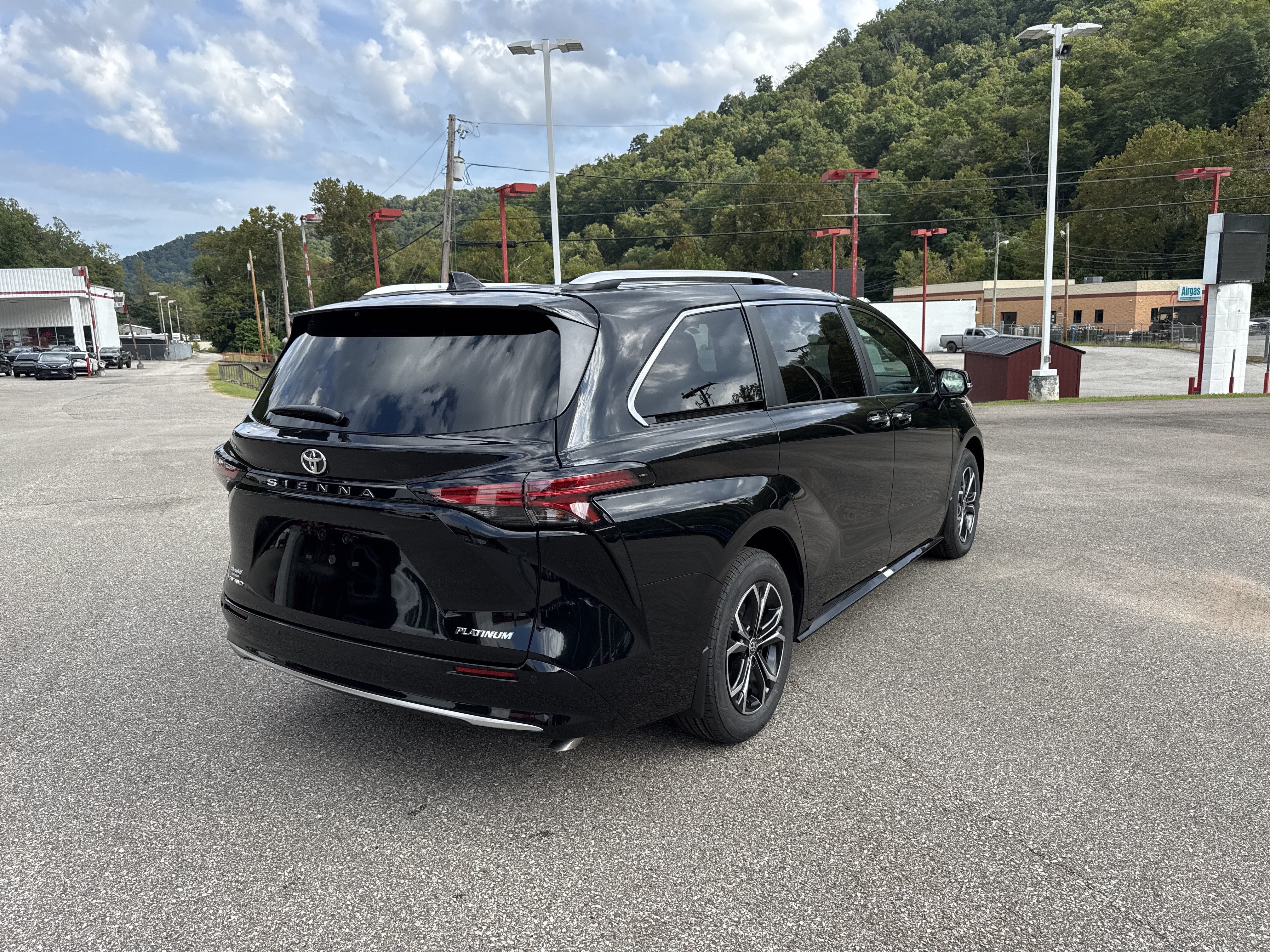2026 Toyota Sienna Platinum