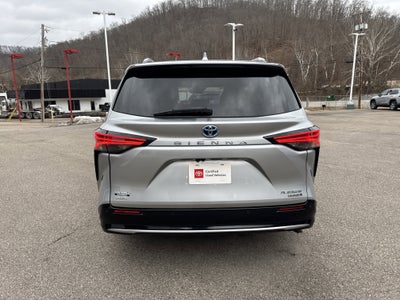 2022 Toyota Sienna Platinum