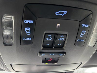 2022 Toyota Sienna Platinum