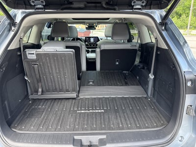 2021 Toyota Highlander Platinum