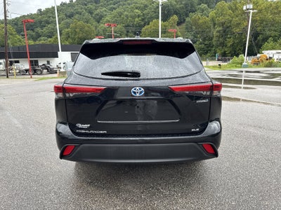2023 Toyota Highlander Hybrid XLE