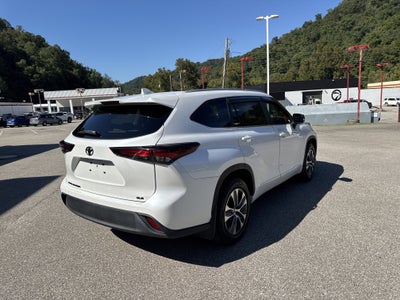 2024 Toyota Highlander XLE