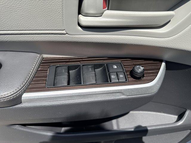 2022 Toyota Sienna LE