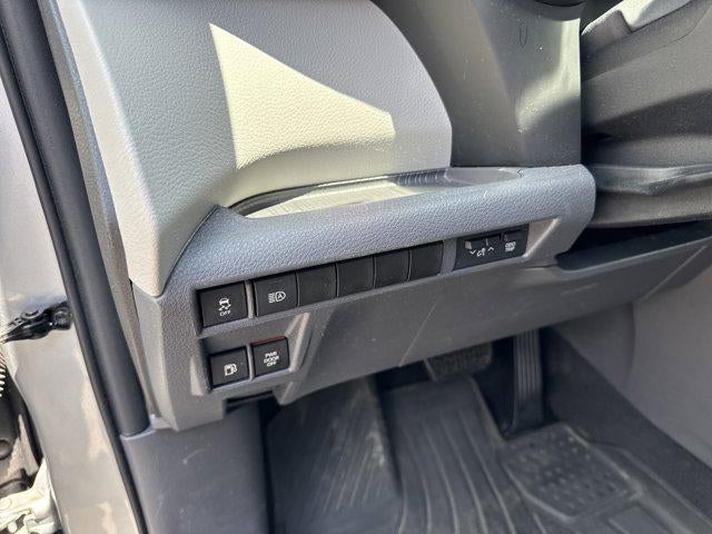 2022 Toyota Sienna LE
