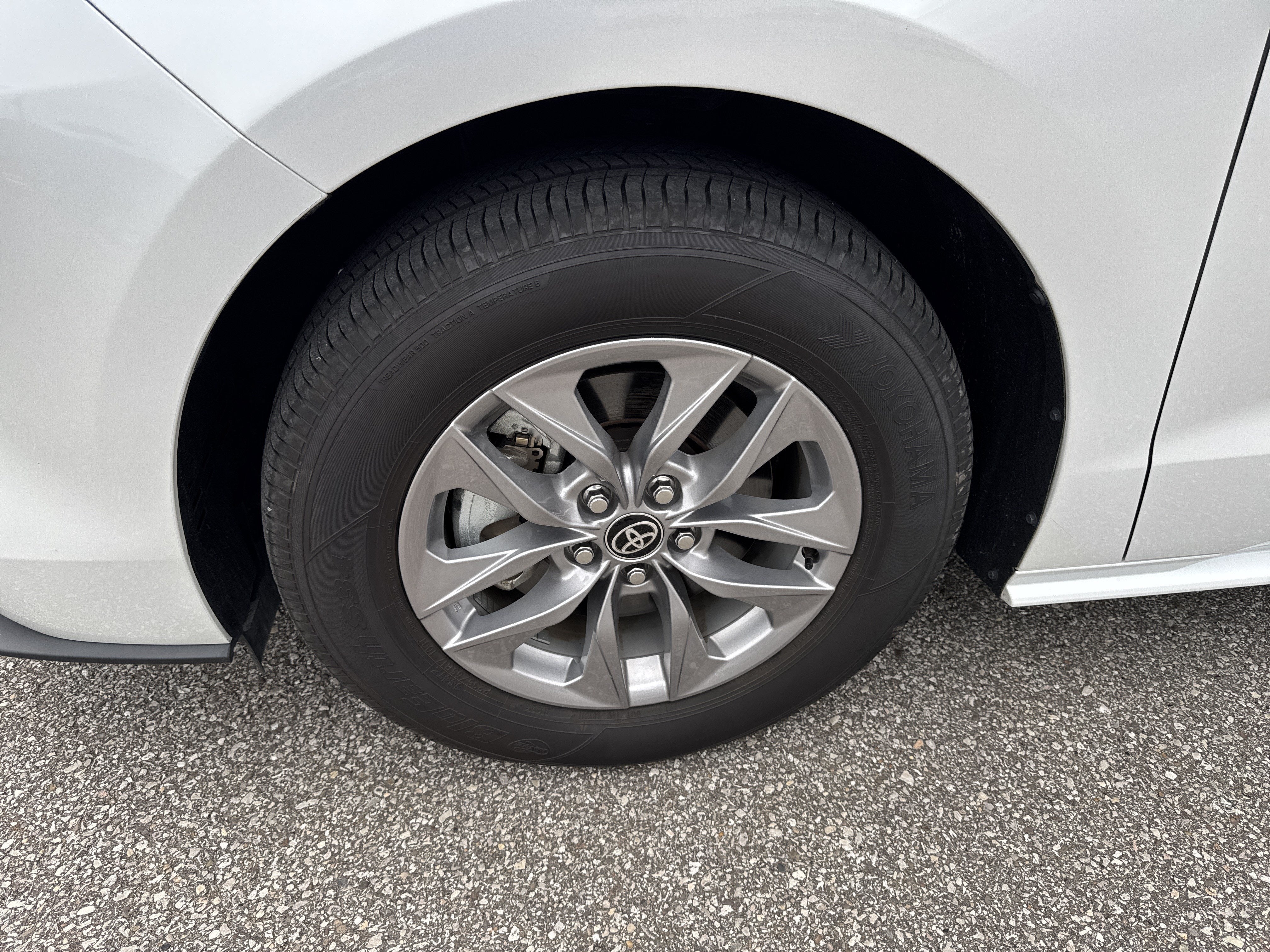 2026 Toyota Sienna XLE
