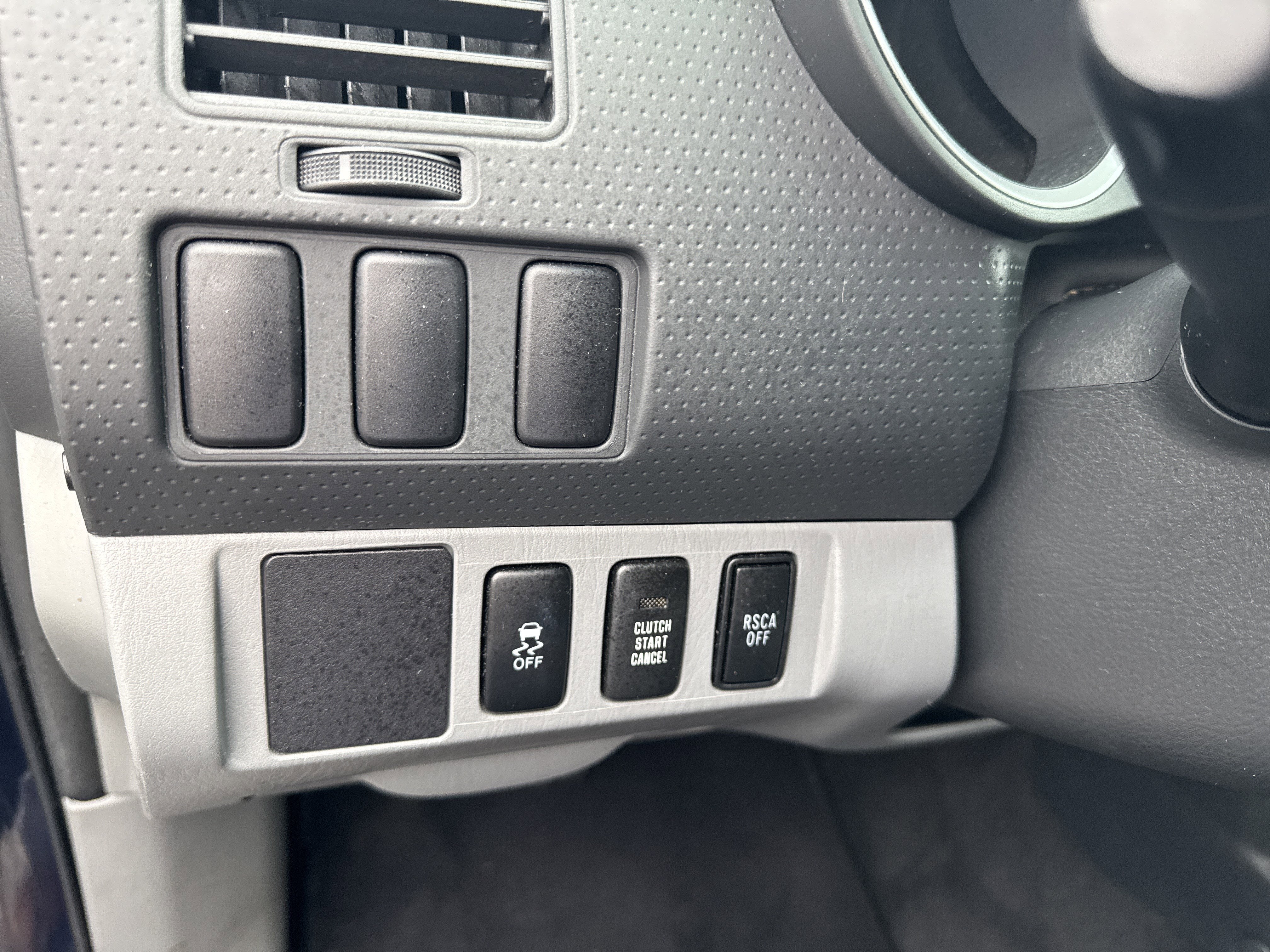 2012 Toyota Tacoma 4WD Reg Cab I4 MT (Natl)