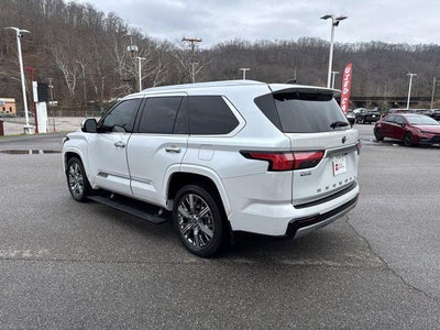 2023 Toyota Sequoia Capstone