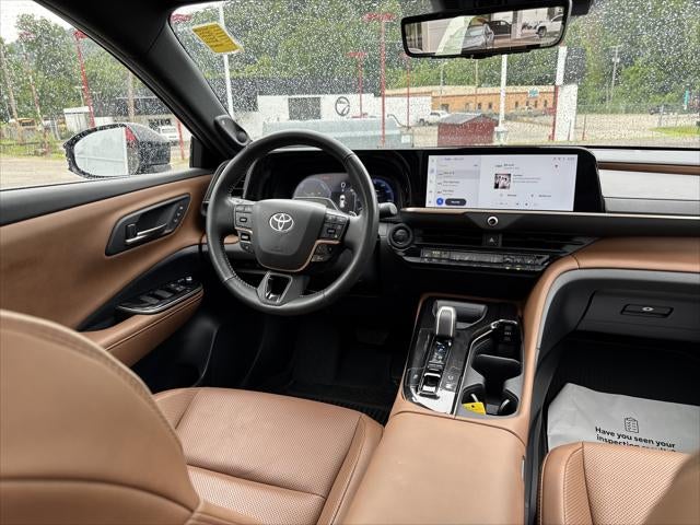 2025 Toyota Crown Signia Limited