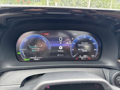 2025 Toyota Crown Signia Limited