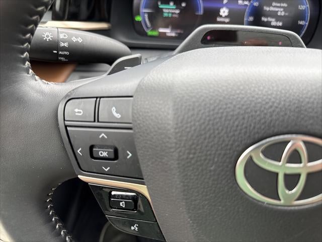 2025 Toyota Crown Signia Limited