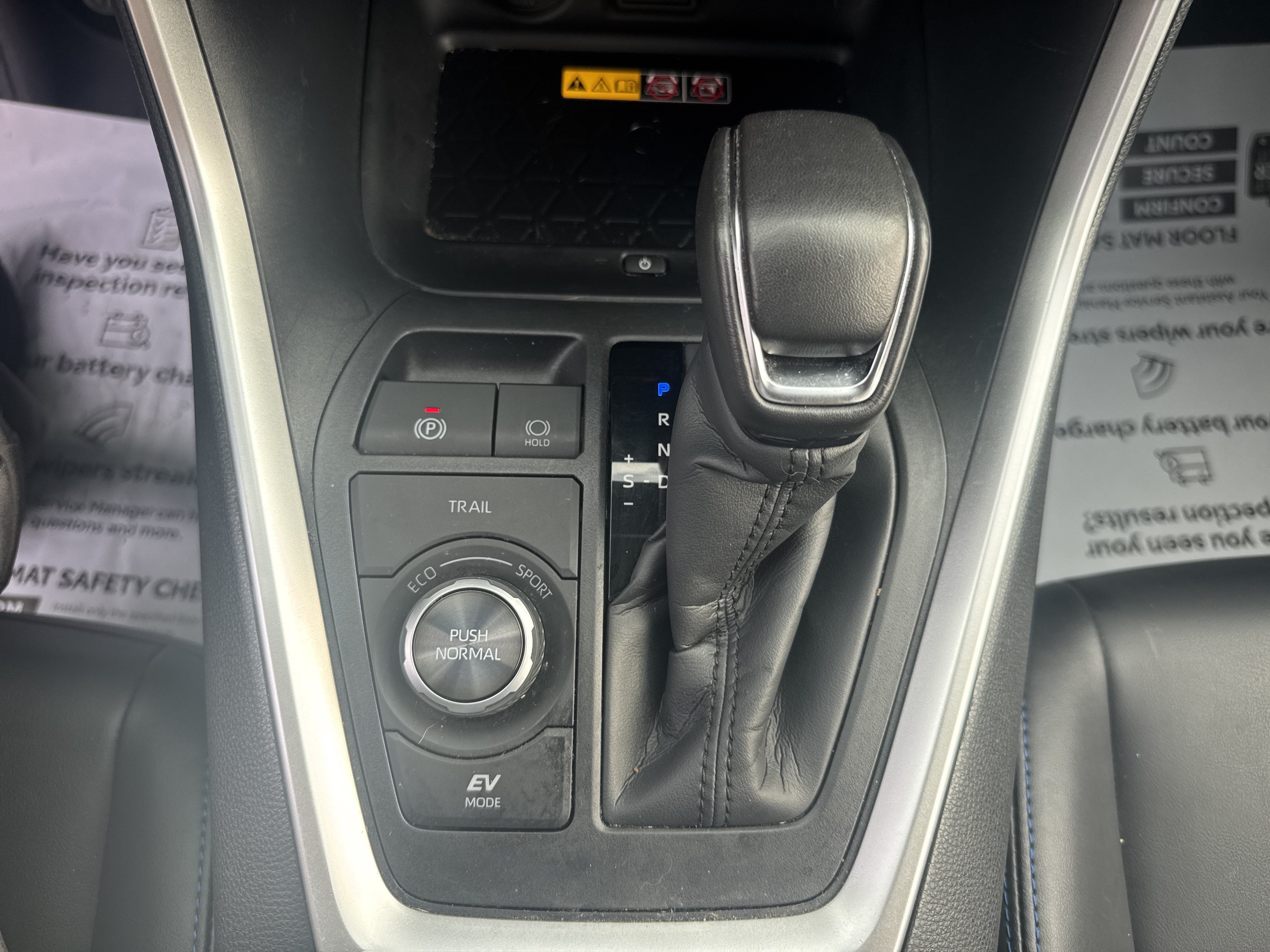 2025 Toyota RAV4 Hybrid XSE