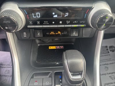 2025 Toyota RAV4 Hybrid XSE