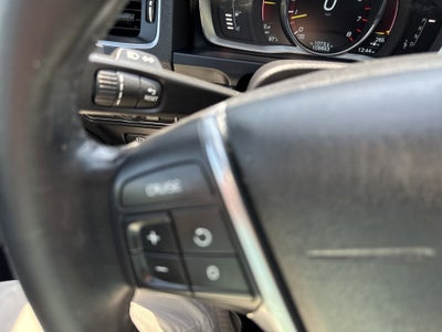 2015 Volvo V60 Cross Country T5