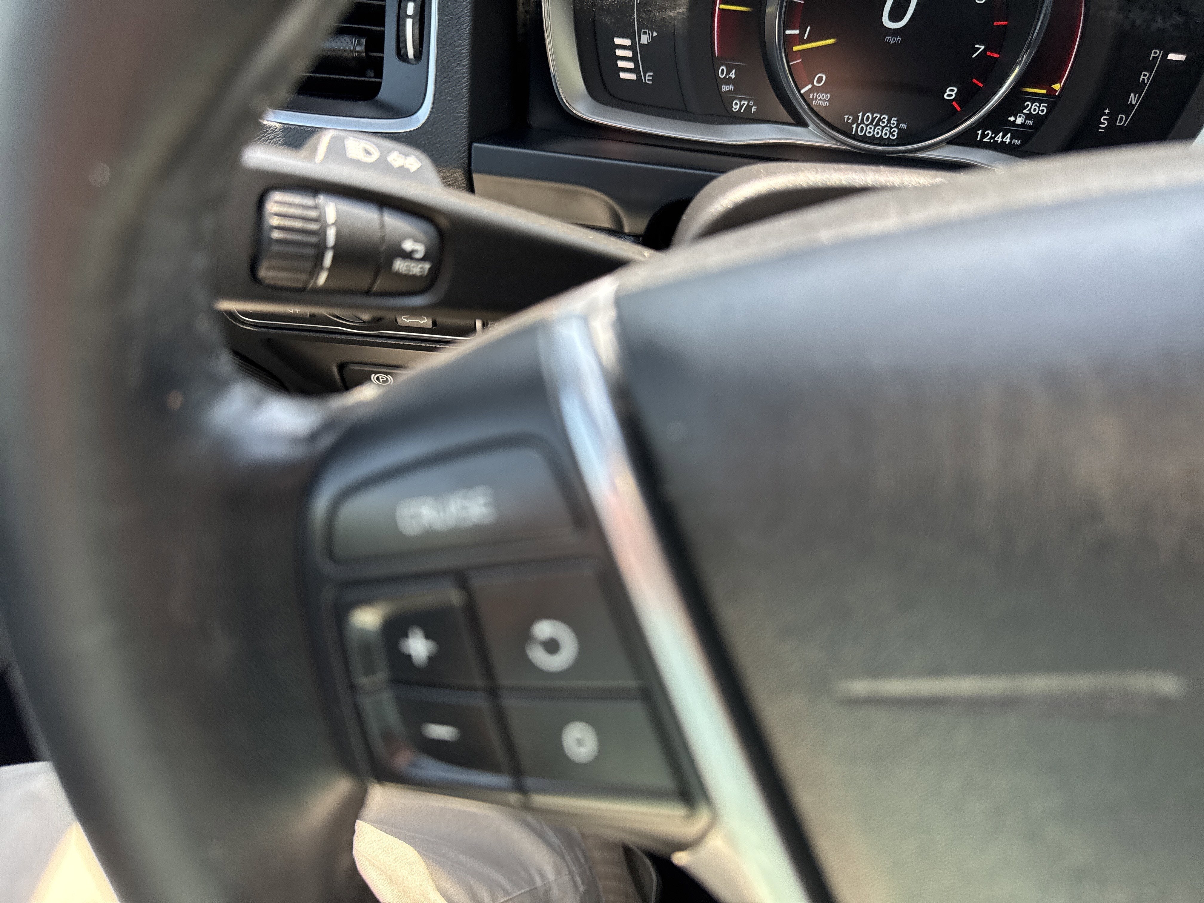 2015 Volvo V60 Cross Country T5