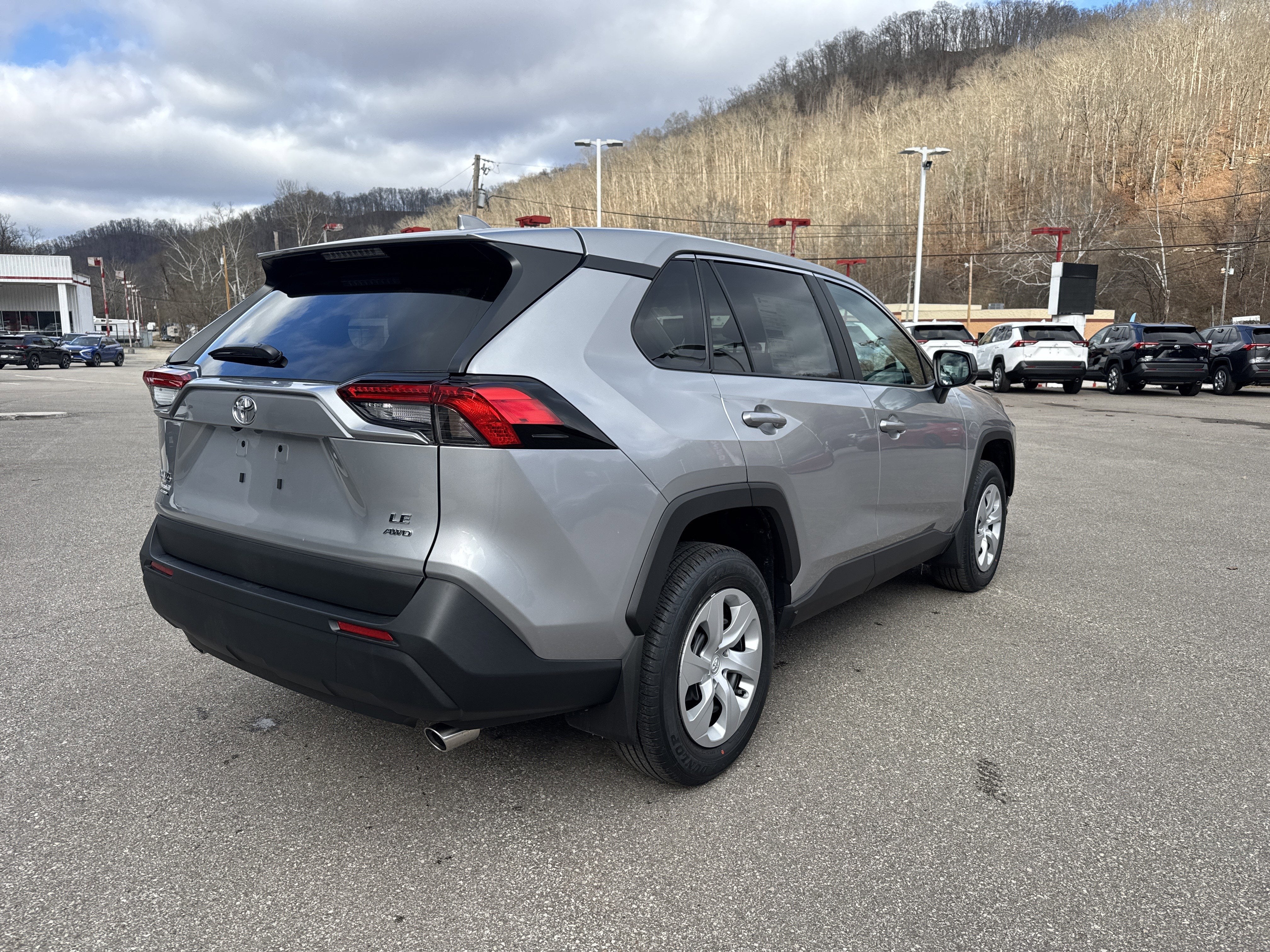 2025 Toyota RAV4 LE
