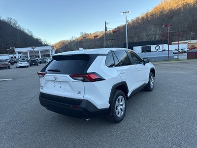 2025 Toyota RAV4 LE