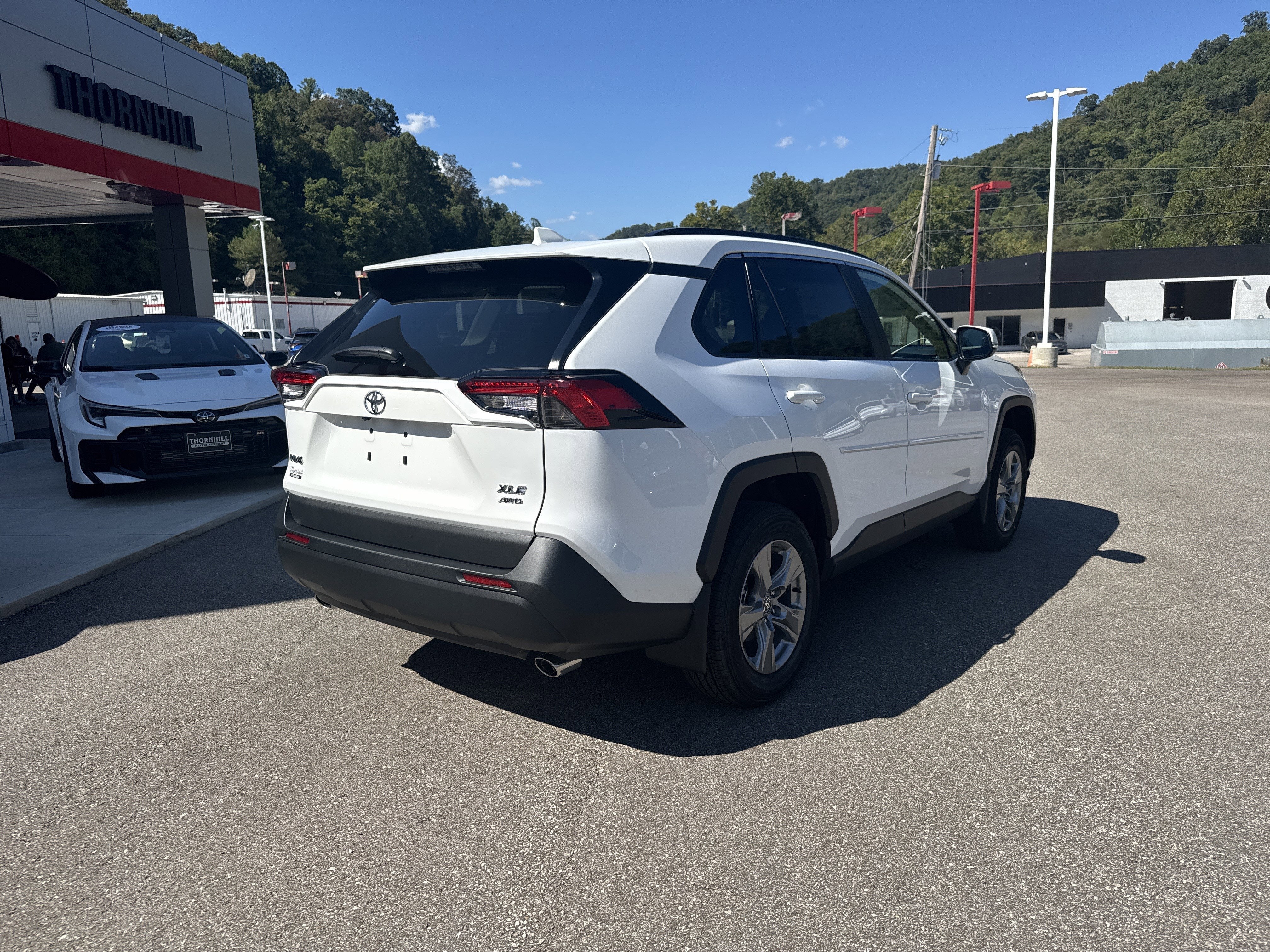 2025 Toyota RAV4 XLE