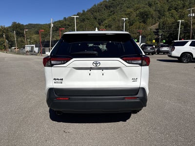 2025 Toyota RAV4 XLE
